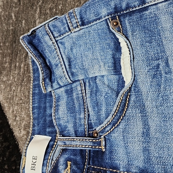 BKE BILLIE EMBROIDERED HIGH-WAISTED RAW-EDGE DENIM JEAN SHORTS 26 - Picture 8 of 13